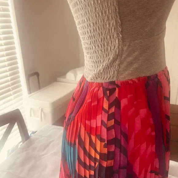 Roxy Women's Multicolor Pleated Skirt - Picture 2 of 5